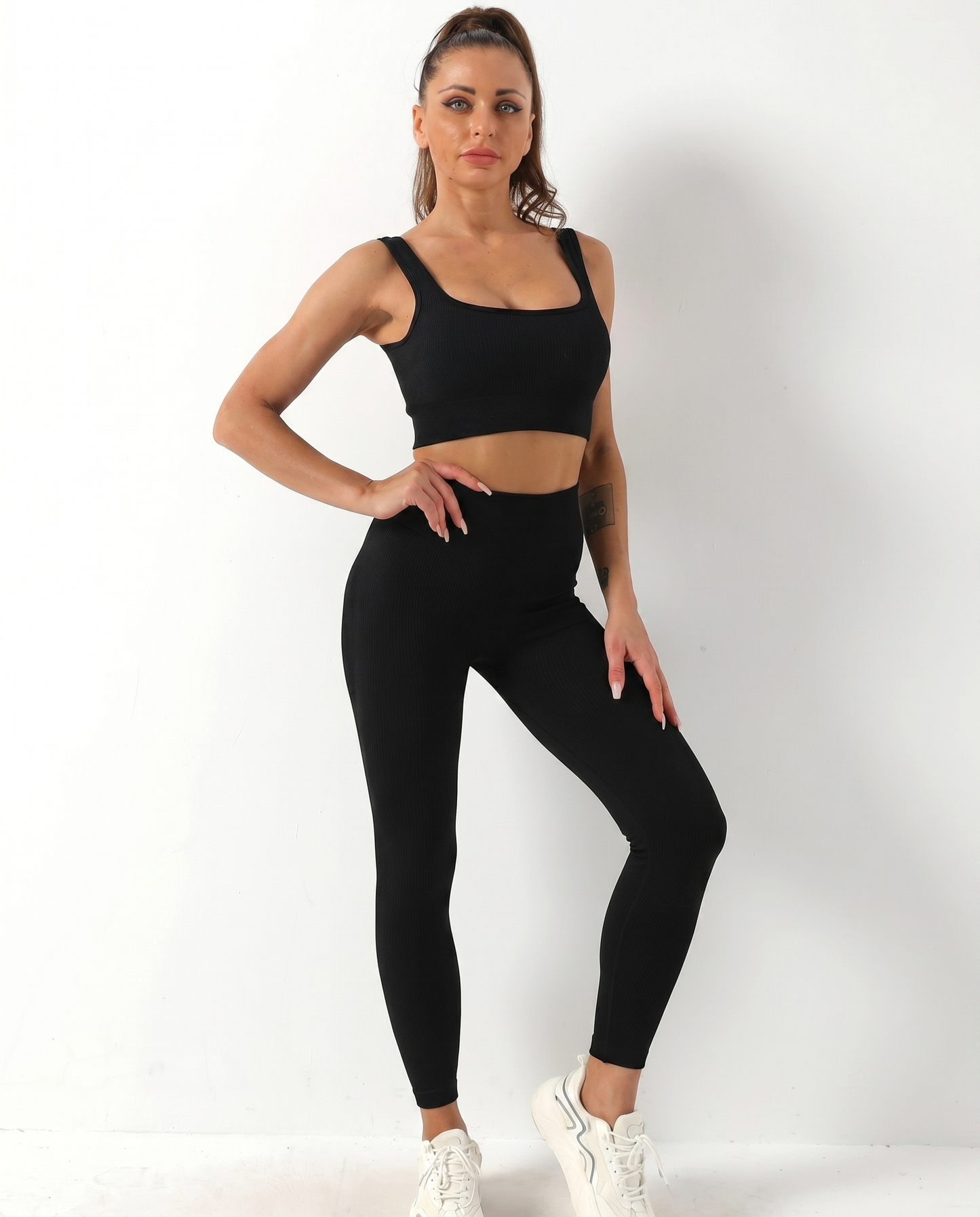 Seamless Yoga Set — Sports Bra & High Waist Leggings