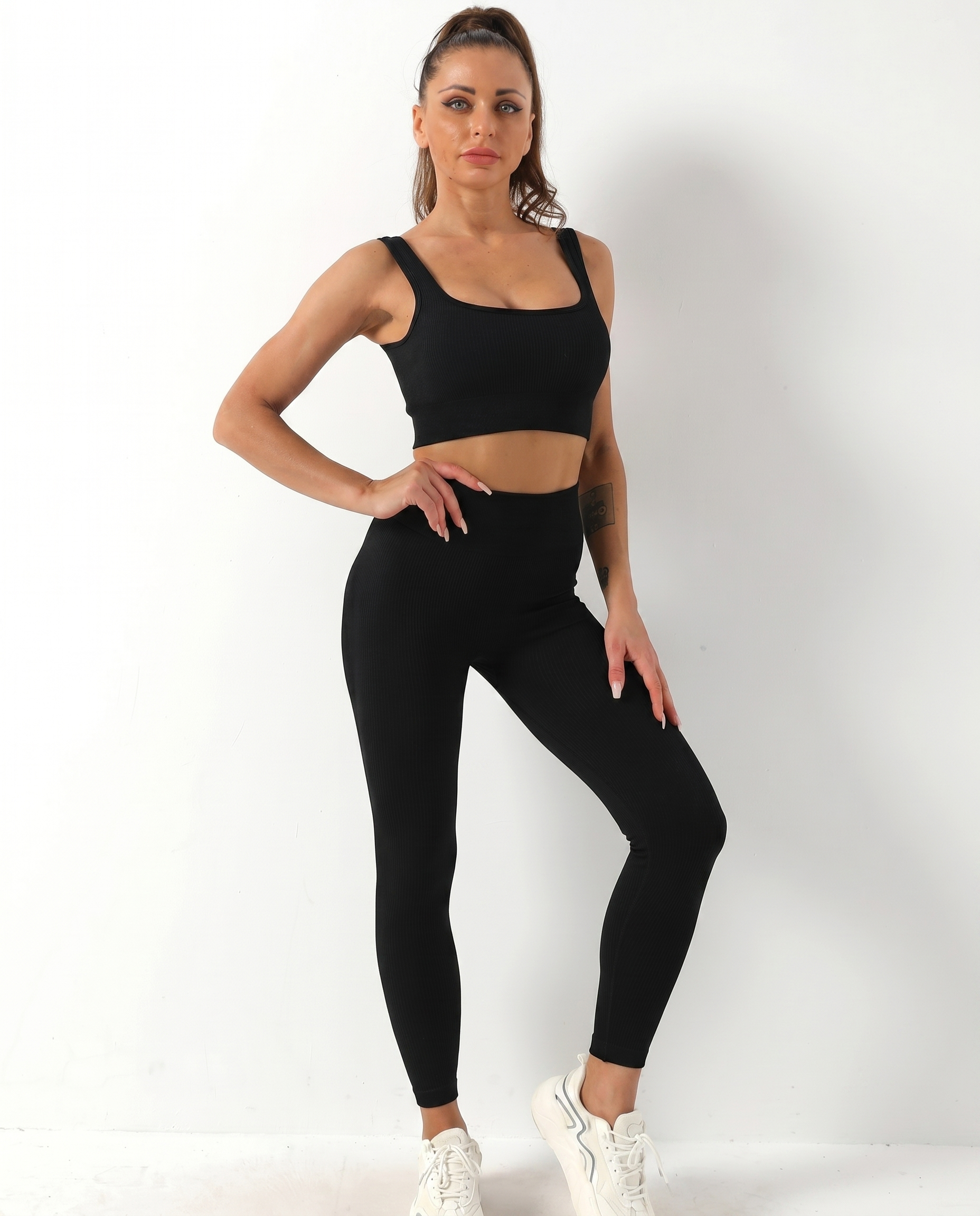 Seamless Yoga Set — Sports Bra & High Waist Leggings