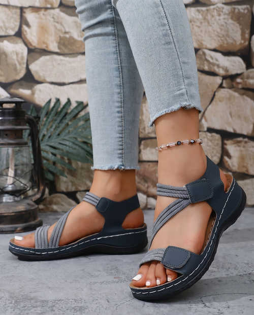 Lightweight and Comfortable Sports Sandals