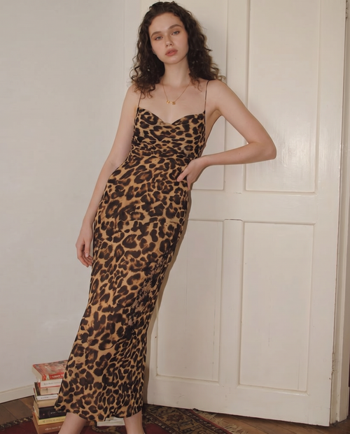 Abito Maxi con Scollo Drappeggiato e Stampa Leopardata